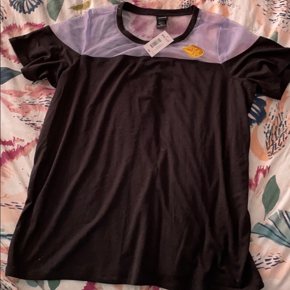Boxlunch Ursula tee